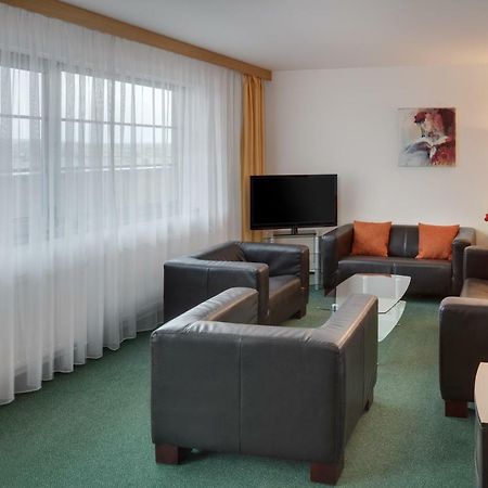 פראג Hotel Oya מראה חיצוני תמונה